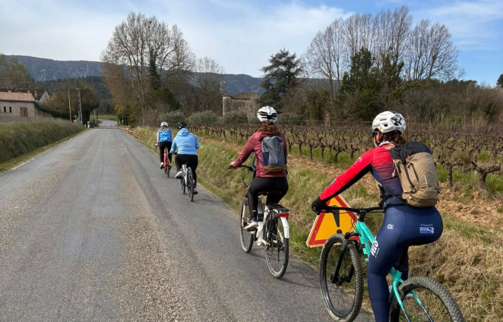 alizee_collas_ambassadrice_ffc_sortie_velo_aura